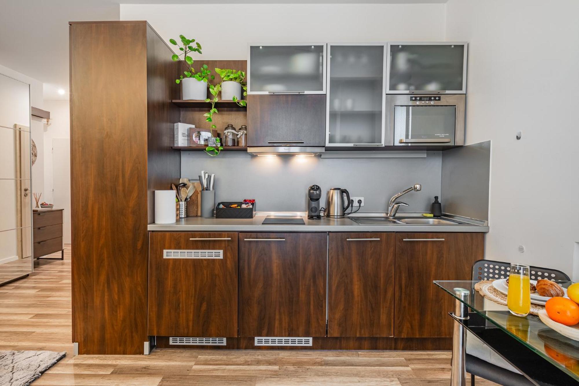 Natural-Style Apartment In The Centre Of Bratislava Bagian luar foto