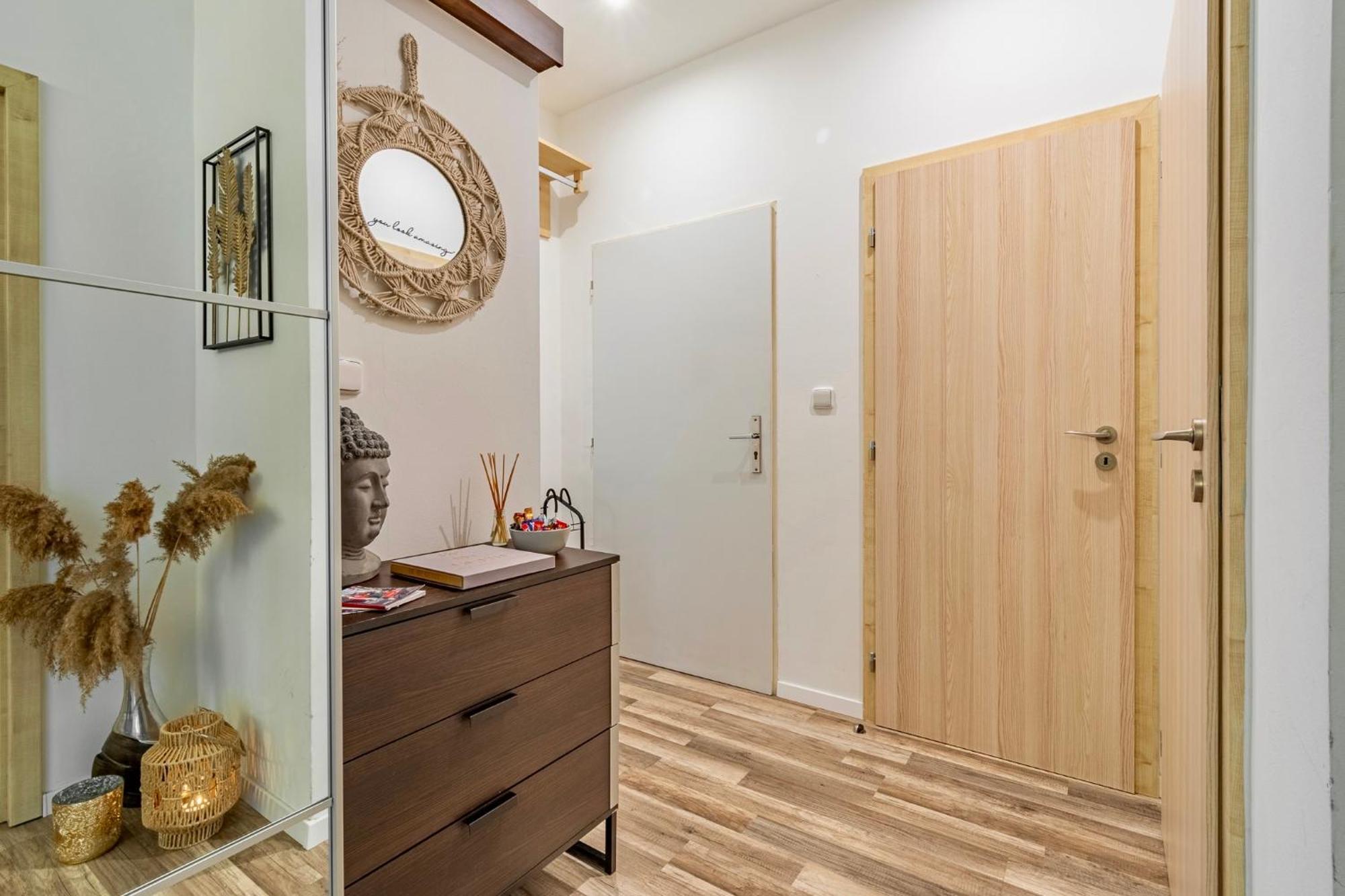 Natural-Style Apartment In The Centre Of Bratislava Bagian luar foto