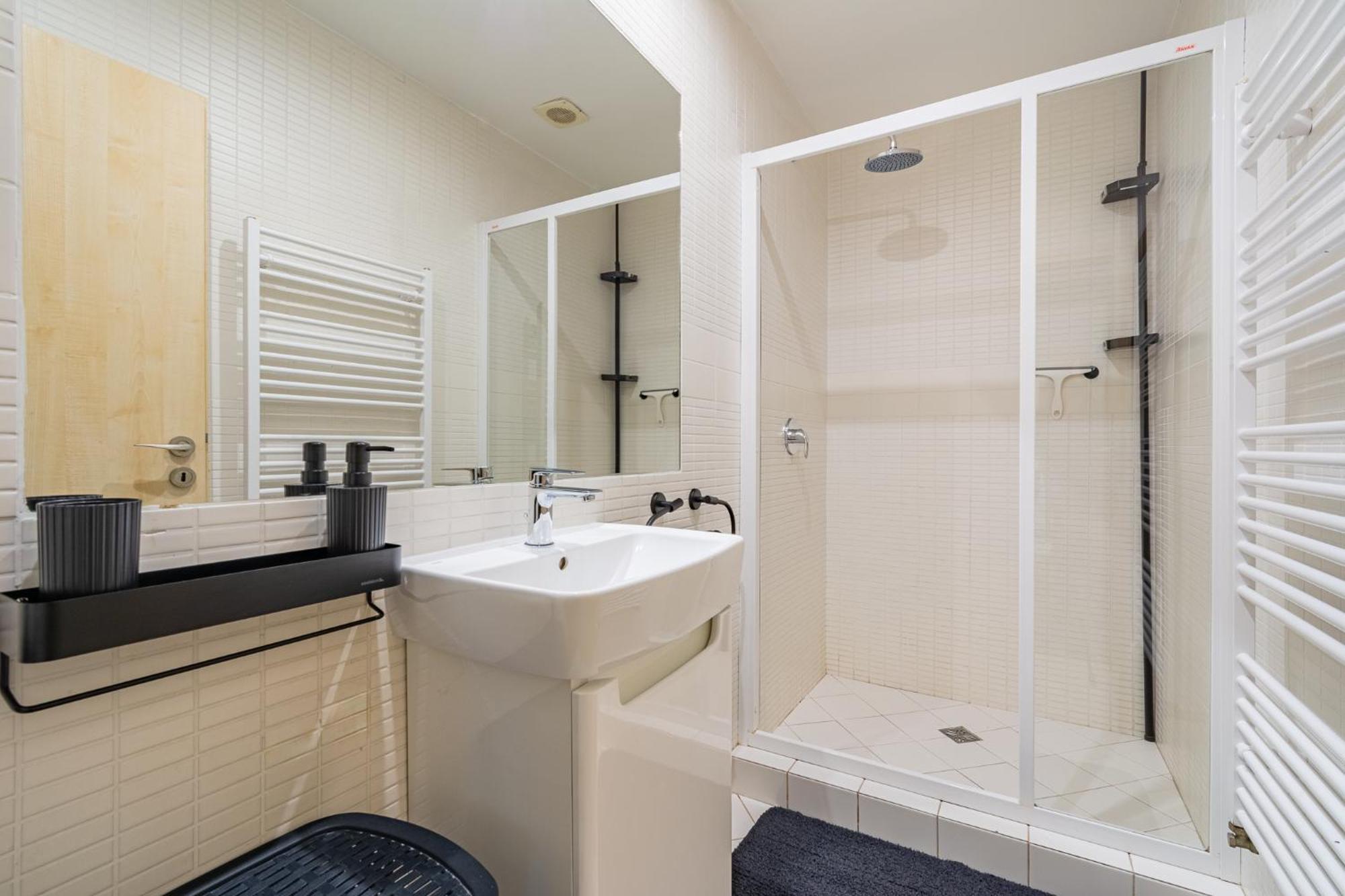 Natural-Style Apartment In The Centre Of Bratislava Bagian luar foto
